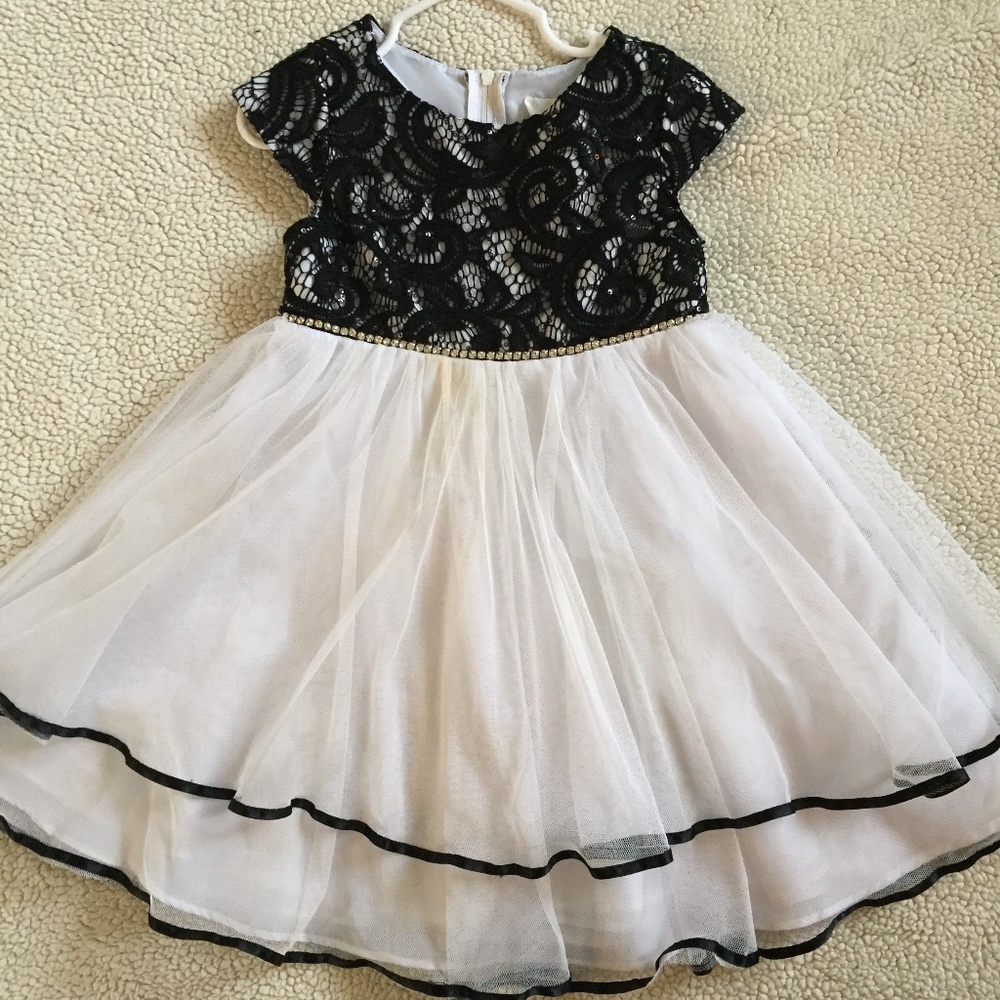 Black lace and white tu-tu formal dress